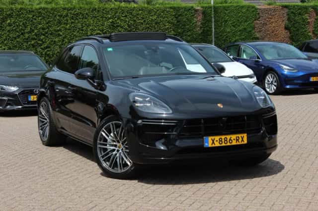 Porsche Macan (2020) thumbnail 1