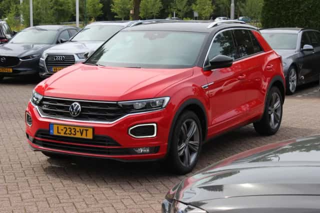 Volkswagen T-Roc (2021) thumbnail 6