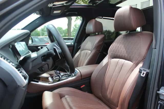 BMW X5 (2019) thumbnail 4