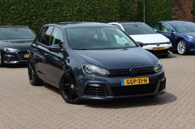 Volkswagen Golf (2009) thumbnail 1