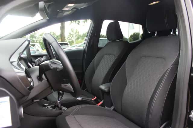 Ford Fiesta (2020) thumbnail 4
