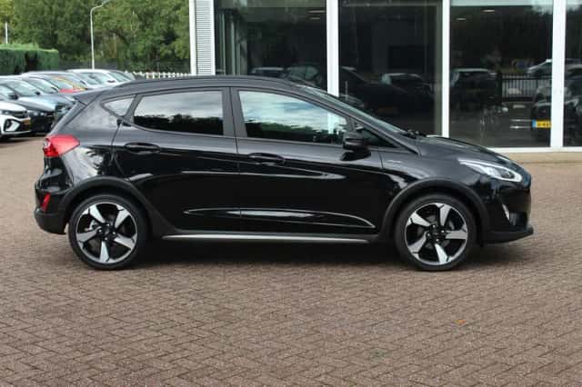 Ford Fiesta (2020) thumbnail 5