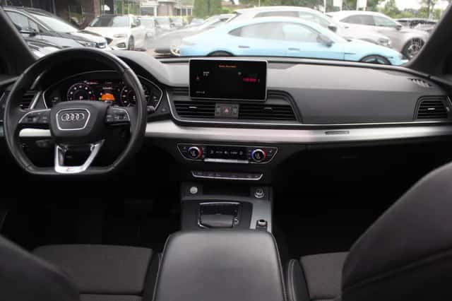 Audi Q5 (2020) thumbnail 3