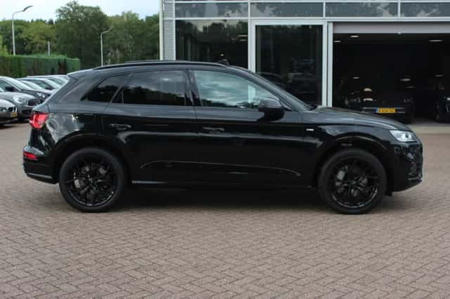 Audi Q5 (2020) thumbnail 6