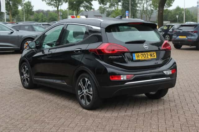 Opel Ampera-e (2020) thumbnail 3