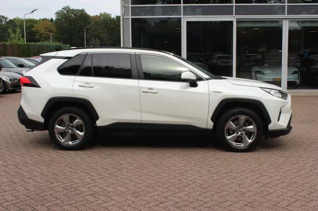 Toyota RAV4 (2019) thumbnail 5
