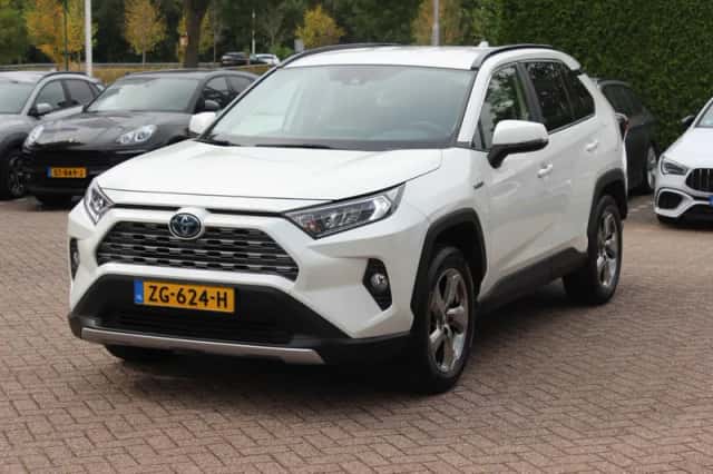 Toyota RAV4 (2019) thumbnail 6