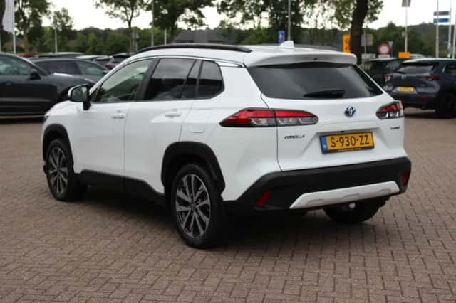 Toyota Corolla (2023) thumbnail 3