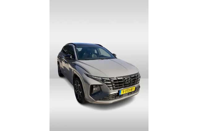Hyundai Tucson (2022) thumbnail 3