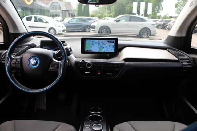 BMW i3 (2019) thumbnail 3