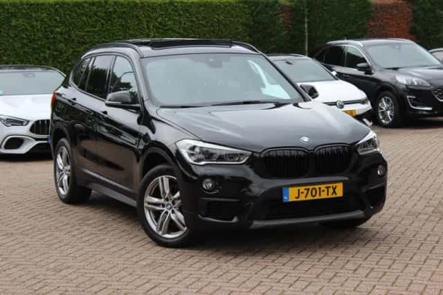 BMW X1 (2018) thumbnail 1