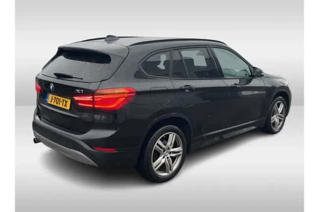 BMW X1 (2018) thumbnail 2