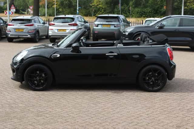 MINI Cabrio (2017) thumbnail 6