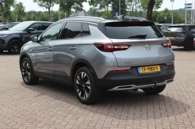 Opel Grandland (2018) thumbnail 3