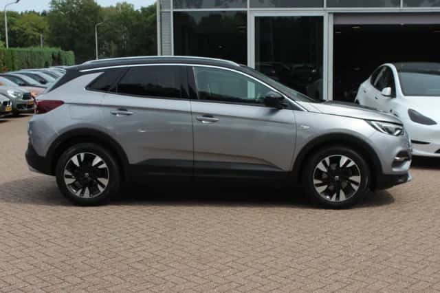 Opel Grandland (2018) thumbnail 5