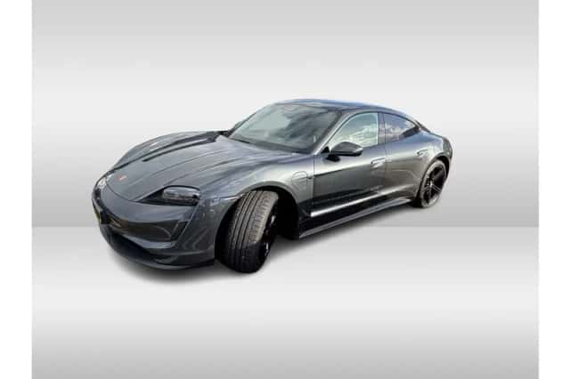 Porsche Taycan (2021) thumbnail 1