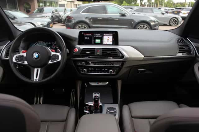 BMW X3 (2019) thumbnail 2