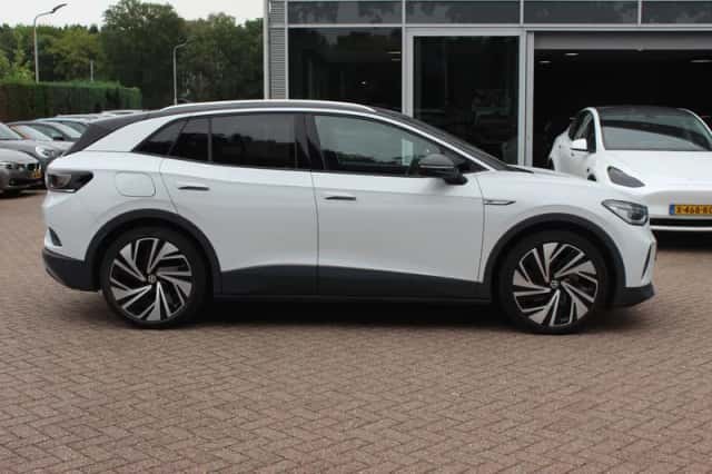 Volkswagen ID.4 (2020) thumbnail 6