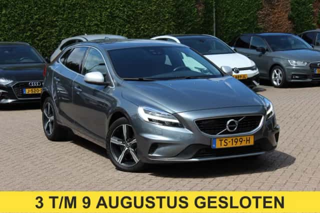 Volvo V40 (2017) thumbnail 1