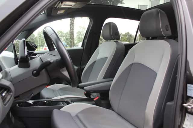 Volkswagen ID.3 (2020) thumbnail 5