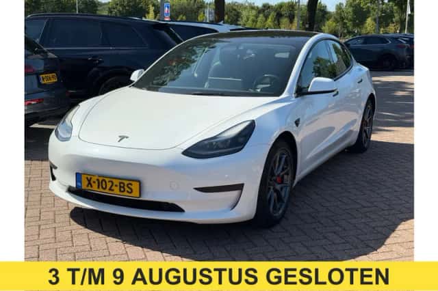 Tesla Model 3 (2021) thumbnail 1