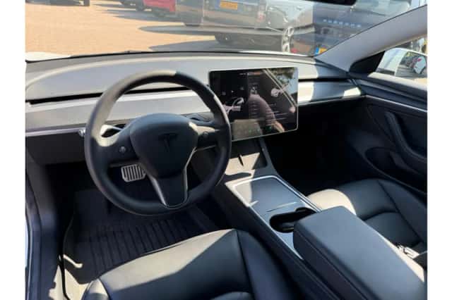 Tesla Model 3 (2021) thumbnail 6