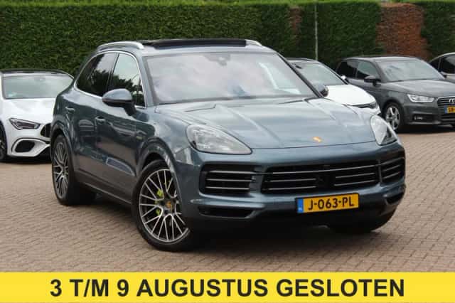 Porsche Cayenne (2019) thumbnail 1