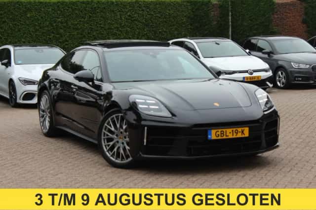 Porsche Panamera (2024) thumbnail 1