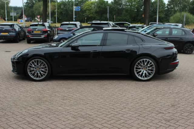 Porsche Panamera (2024) thumbnail 5
