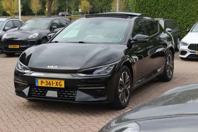 Kia EV6 (2022) thumbnail 6