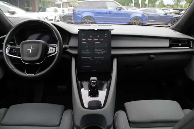 Polestar 2 (2020) thumbnail 2