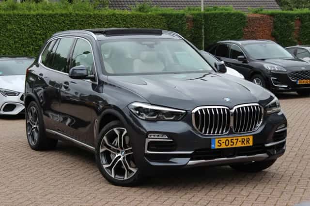 BMW X5 (2020) thumbnail 1