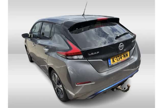 Nissan Leaf (2021) thumbnail 4