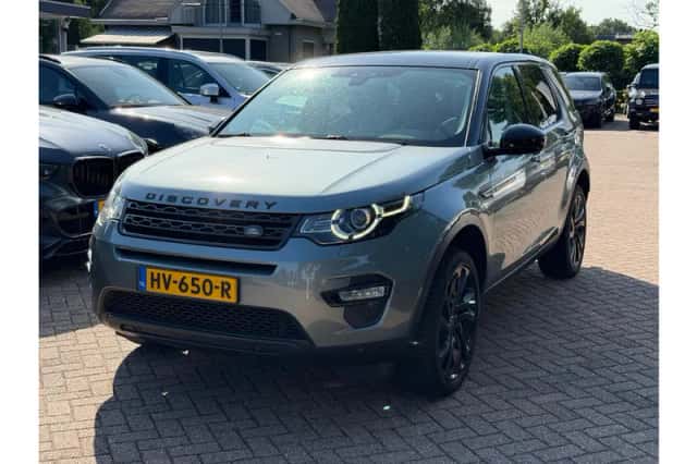 Land Rover Discovery Sport (2016) thumbnail 1