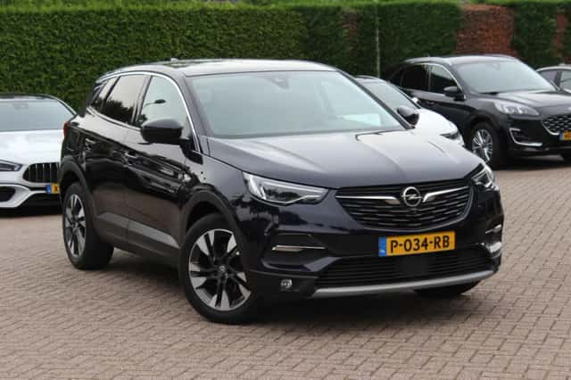 Opel Grandland X (2017) thumbnail 1