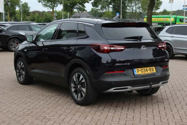 Opel Grandland X (2017) thumbnail 3