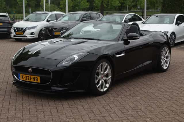 Jaguar F-Type (2017) thumbnail 6
