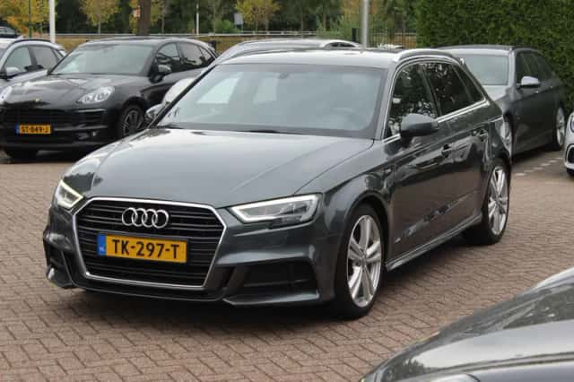 Audi A3 (2018) thumbnail 6
