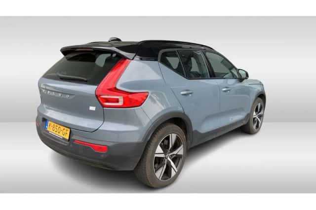 Volvo XC40 (2020) thumbnail 2