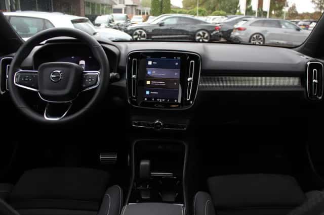 Volvo XC40 (2020) thumbnail 5