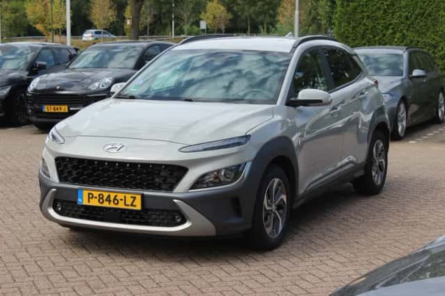 Hyundai Kona (2022) thumbnail 6