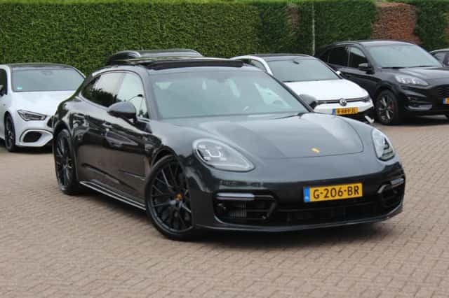 Porsche Panamera (2019) thumbnail 1