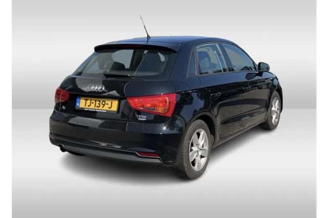 Audi A1 (2018) thumbnail 3