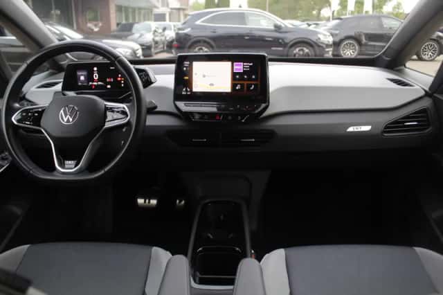 Volkswagen ID.3 (2020) thumbnail 2