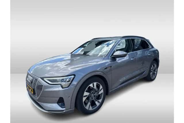 Audi e-tron (2019) thumbnail 1