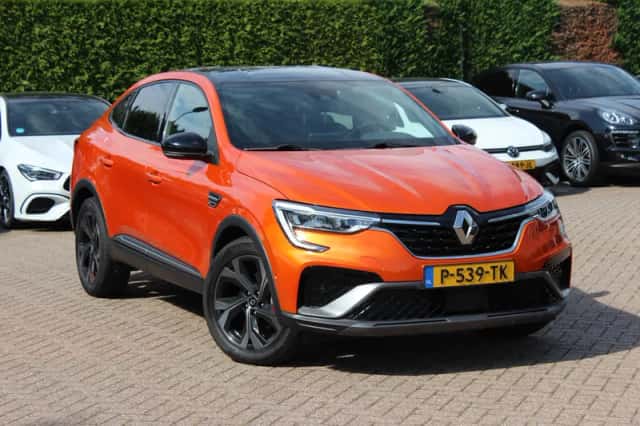 Renault Arkana (2021) thumbnail 1