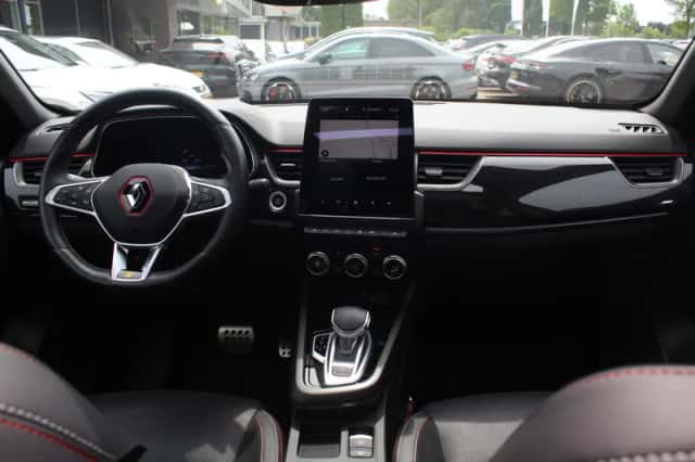 Renault Arkana (2021) thumbnail 2
