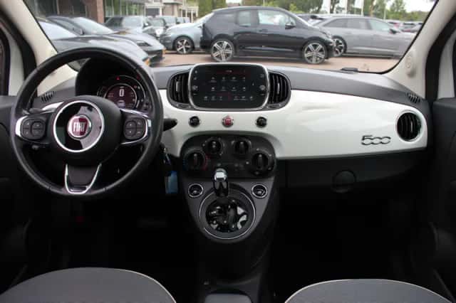 Fiat 500 (2018) thumbnail 2