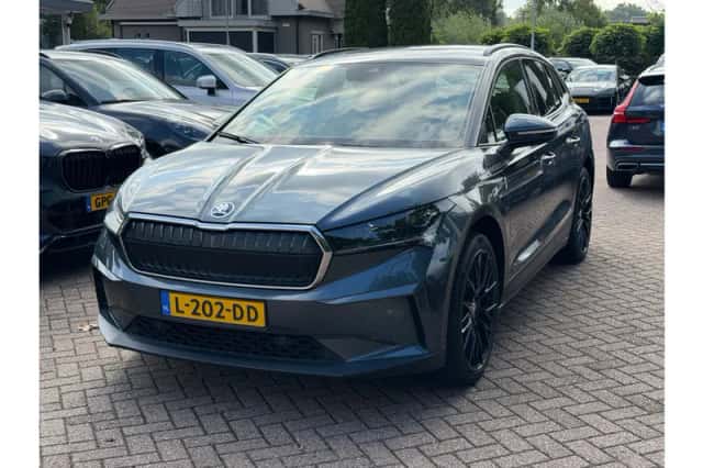 Škoda Enyaq (2021) thumbnail 1