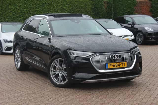 Audi e-tron (2021) thumbnail 1